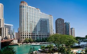 Sheraton Grand Chicago Riverwalk Exterior photo