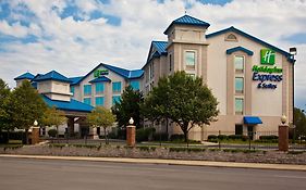 Holiday Inn Express & Suites Chicago-Midway Airport By Ihg Bedford Park Exterior photo