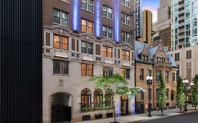 Holiday Inn Express Chicago - Magnificent Mile, An Ihg Hotel Exterior photo